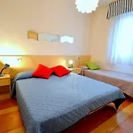 Enjoy The Sea From Our Relaxing Flat Lägenhet