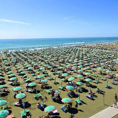 Enjoy The Sea From Our Relaxing Flat