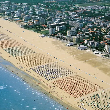 Enjoy The Sea From Our Relaxing Flat Apartment