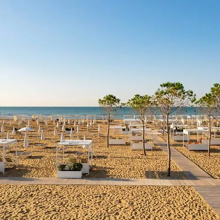 Enjoy The Sea From Our Relaxing Flat بيبيوني
